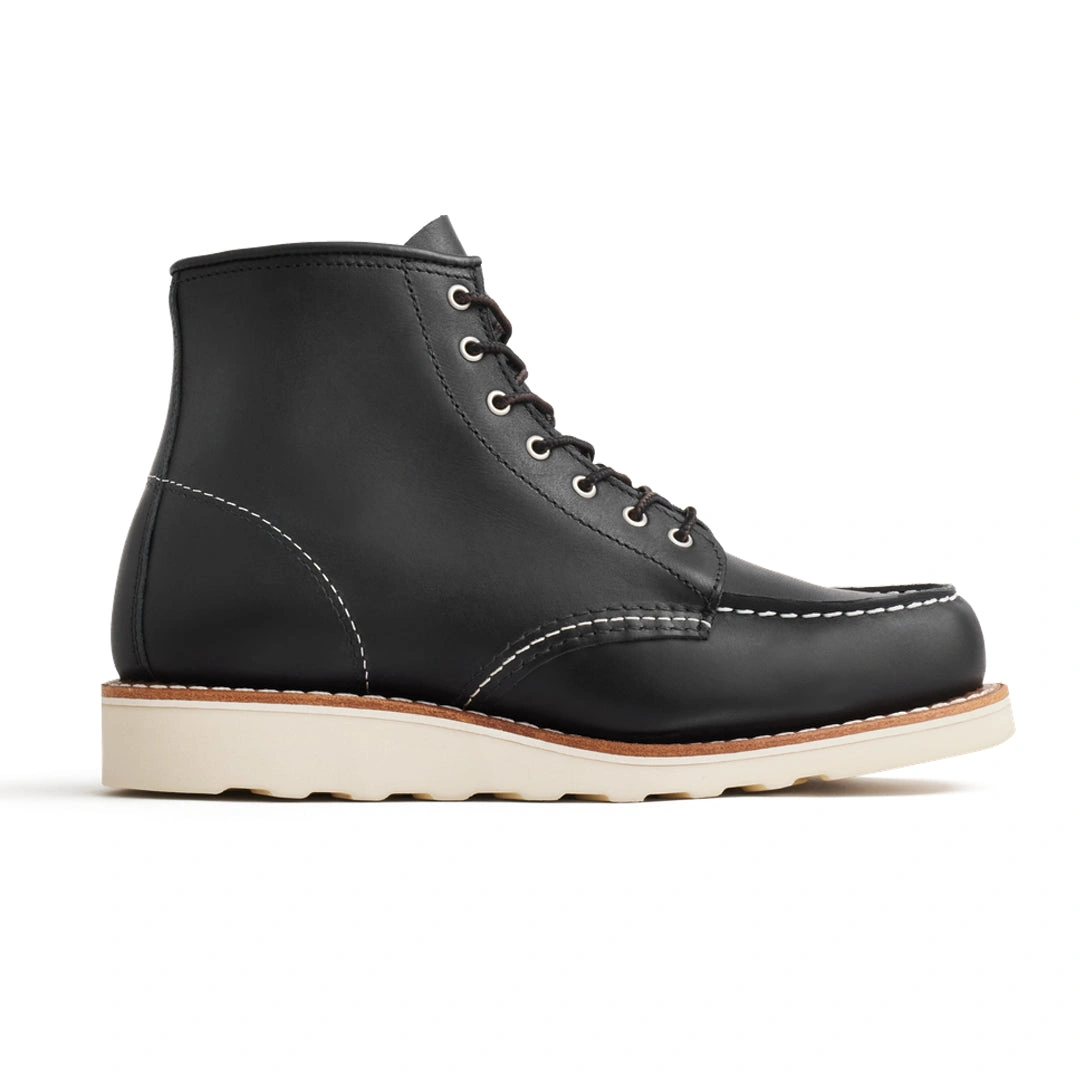 Black Boundary 6-Inch Moc Toe Boots: Step into Sleek Style & Comfort.